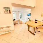 Zen - With Jacuzzi, Panoramic Views * Lenno