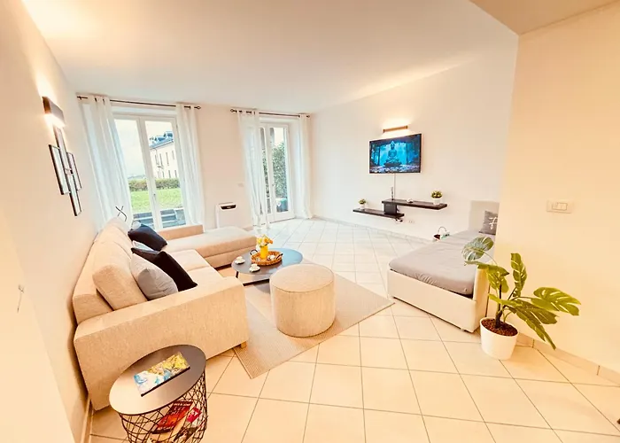 Zen - With Jacuzzi, Panoramic Views * Lenno