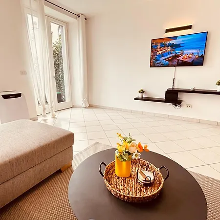 Zen - With Jacuzzi, Panoramic Views Apartman